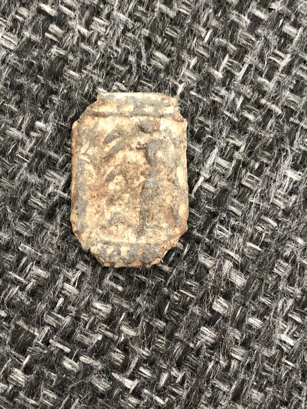 DEC1865B-AA0F-4E0C-93F7-FBC7C47E8648