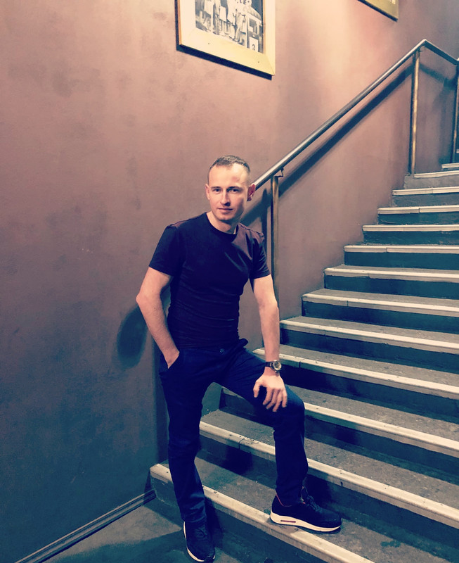 5A1670A4-567F-4DC6-A62B-1E8FB766F1D0