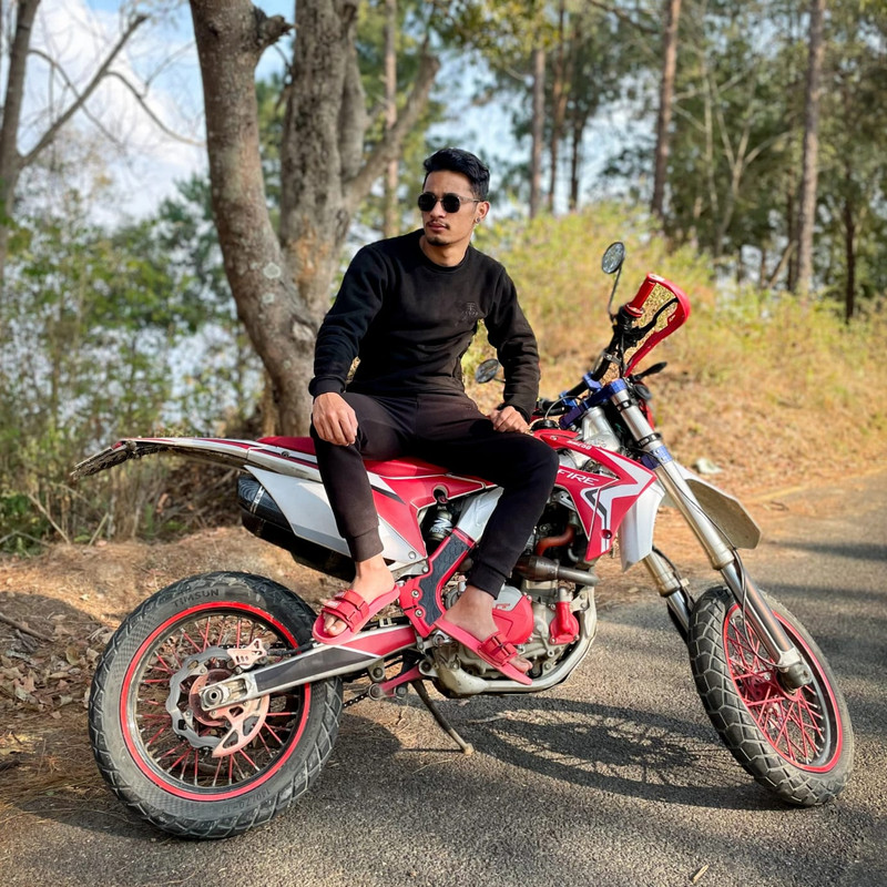 Raj Dangol