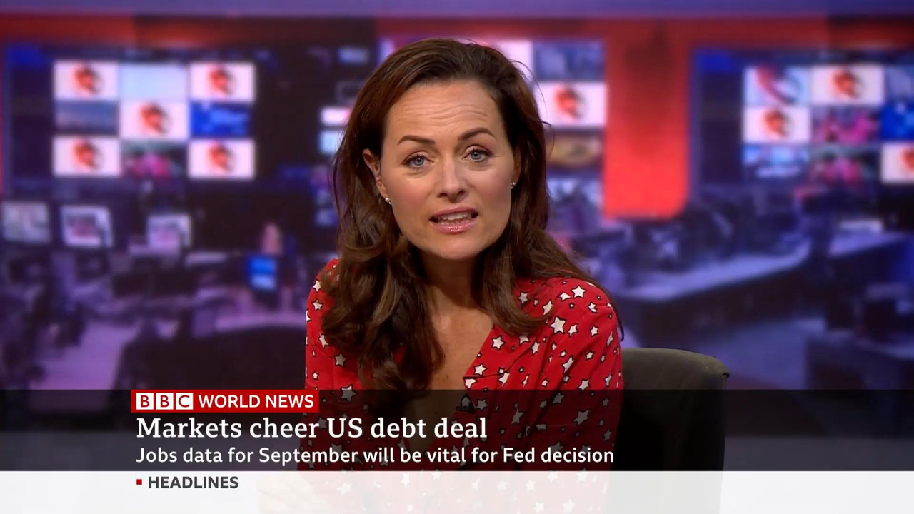 10.08 - 06.00.00 - BBC World News. News. Reporting on the day's inter....ts_snapshot_40.39_[2021.10.
