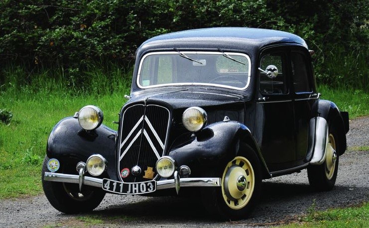 Vente-du-Siècle-par-Aguttes-Citroën-Traction-11BL
