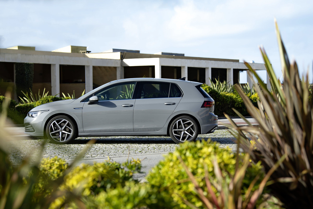 DB2019AU02069_overfull