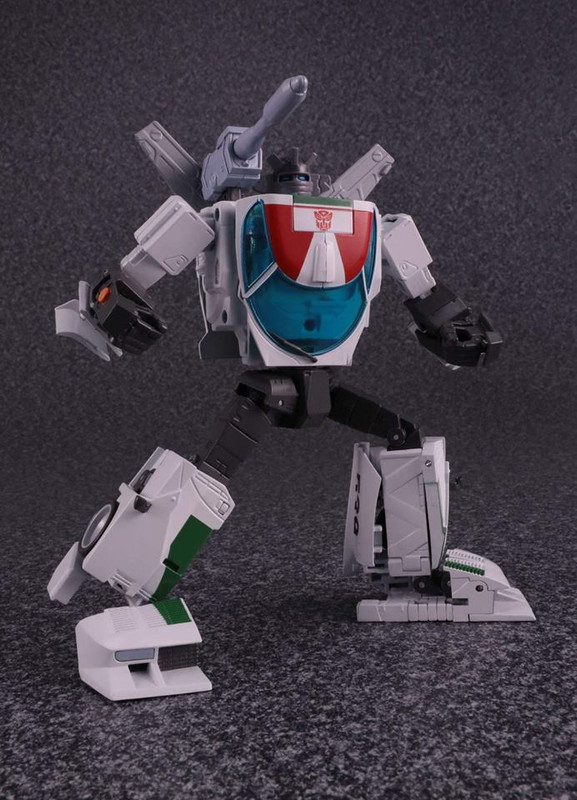MP20-Plus-Wheeljack-03