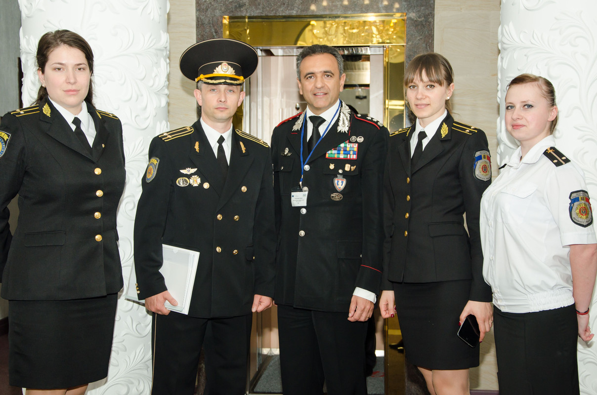 https://i.postimg.cc/CxHzhpq0/Group-Photo.jpg