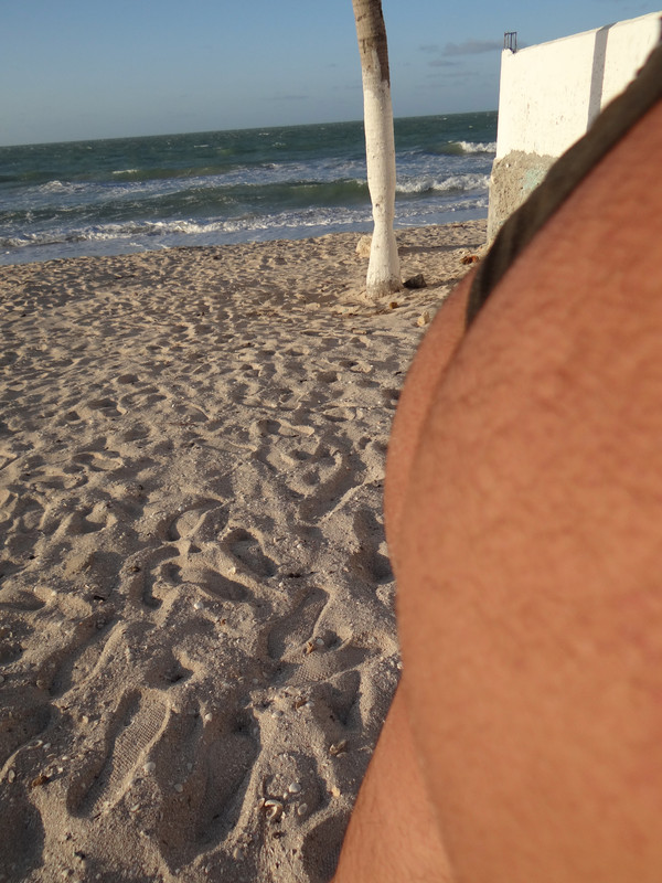 Un-d-a-en-la-playa-en-la-tarde-64