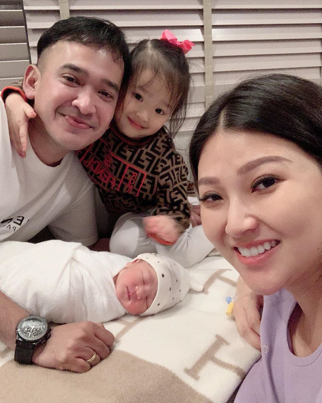 Sarwendah, Ruben, Thalia dan Thania