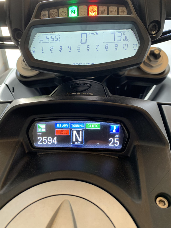 CC64F3D7-6375-4FD7-A5BB-6F15A24599F2