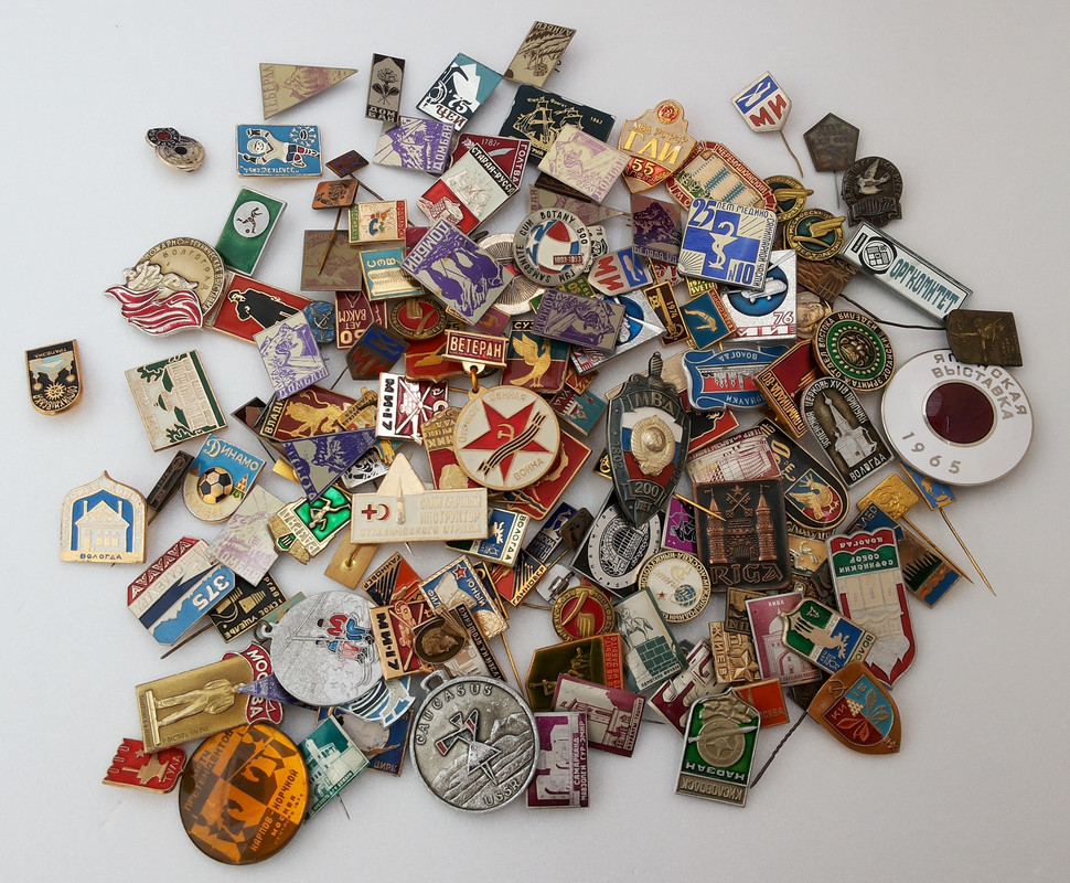 Куча значков. Много значков. Деревянные значки аниме. Красивые иконки для приложений. Значок много.