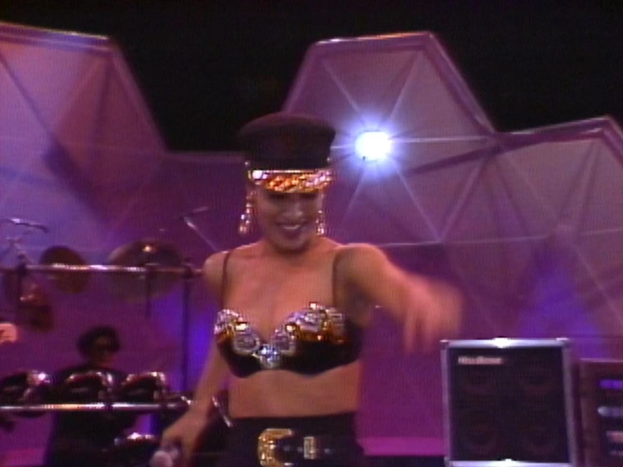 SELENA Y LOS DINOS mkv snapshot 01 49 11 917