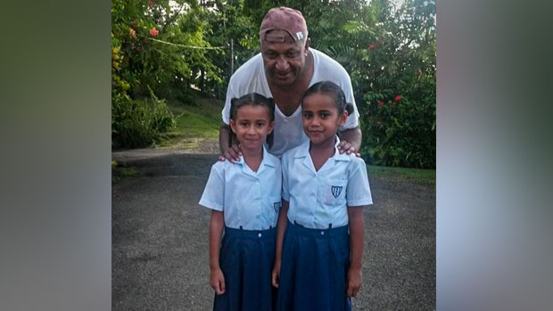 PM-and-granddaughters-Whippy-and-Sorovaki-2014-sm