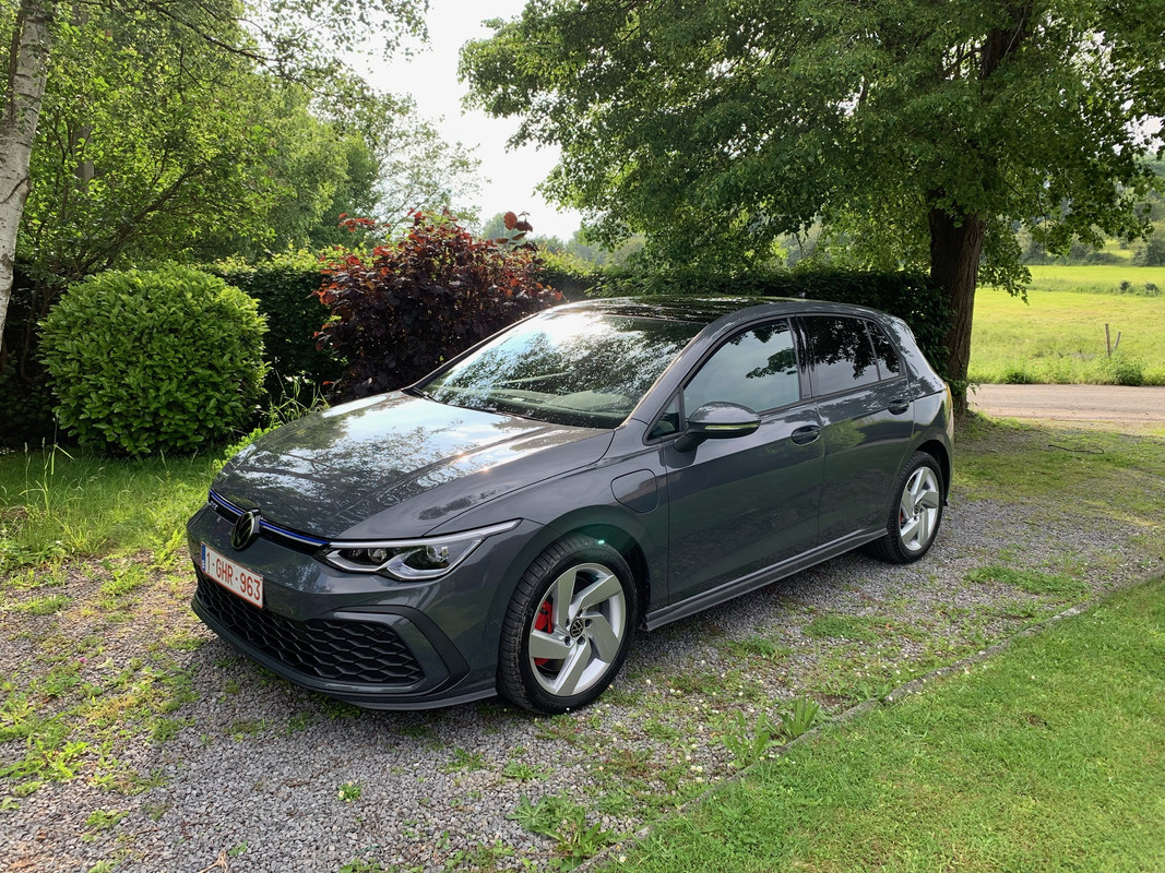 F5C10812-5DDE-442F-BE37-CE654B3CC65D