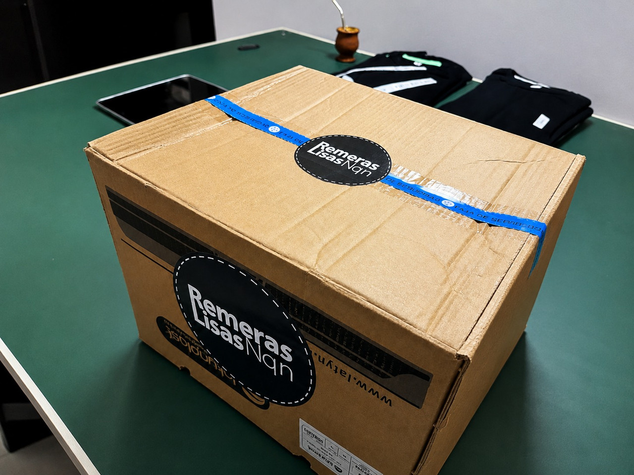 Foto de caja de entrega a domicilio