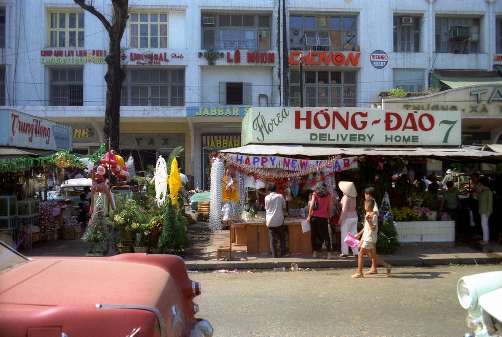 [Image: giang-sinh-noel-saigon-xua-20.jpg]