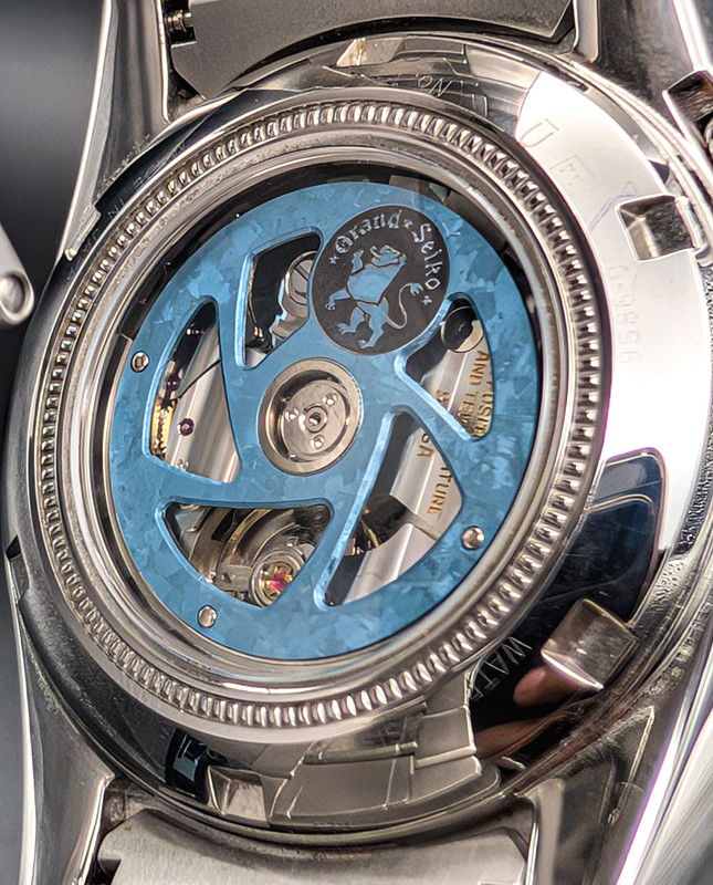 PXL_20250815_005327344