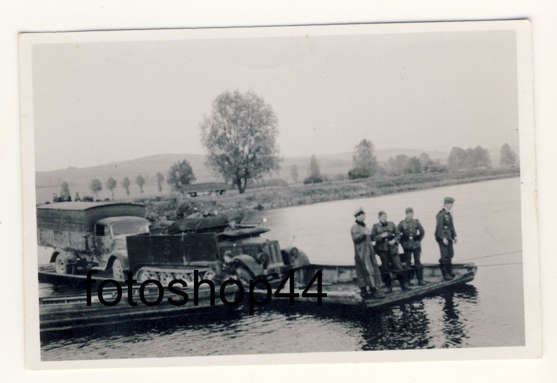 WH LKW SdKFZ Zugmaschine Pontonfähre Frankreich