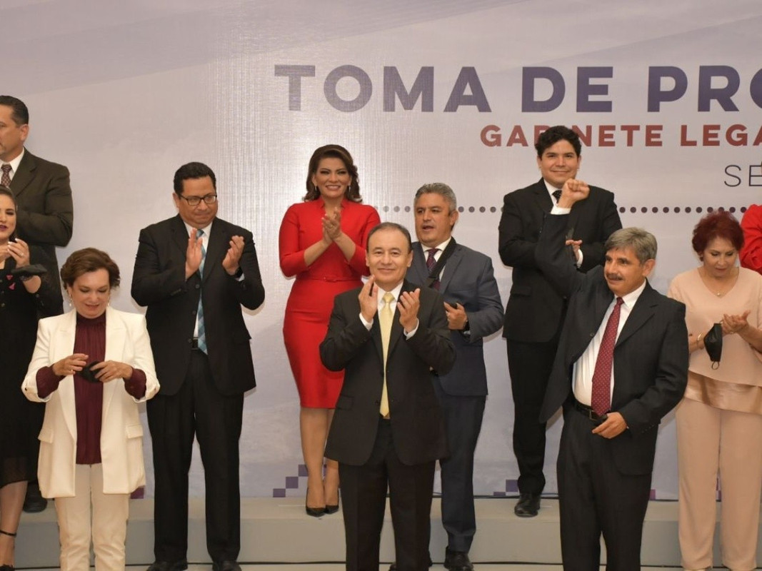 Sonora: tunden a Durazo por celebrar visita de Luisito Comunica y Juanpa Zurita