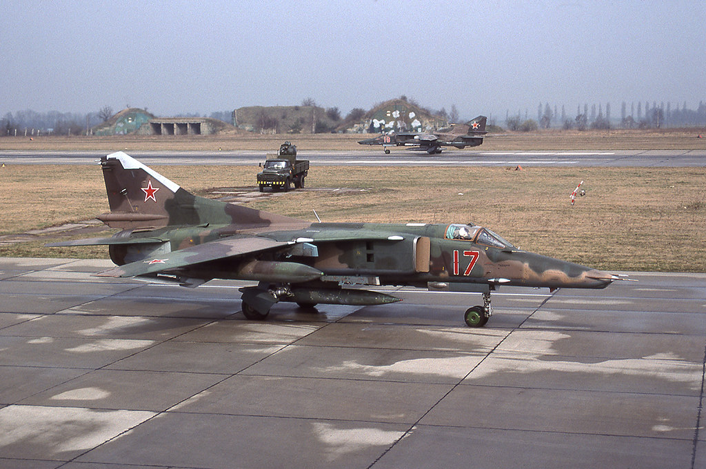 296 APIB Mig-27D 17 Red_61912553153 [Grossenhain 3.93] Leaving Germany for the storage base at Dimit