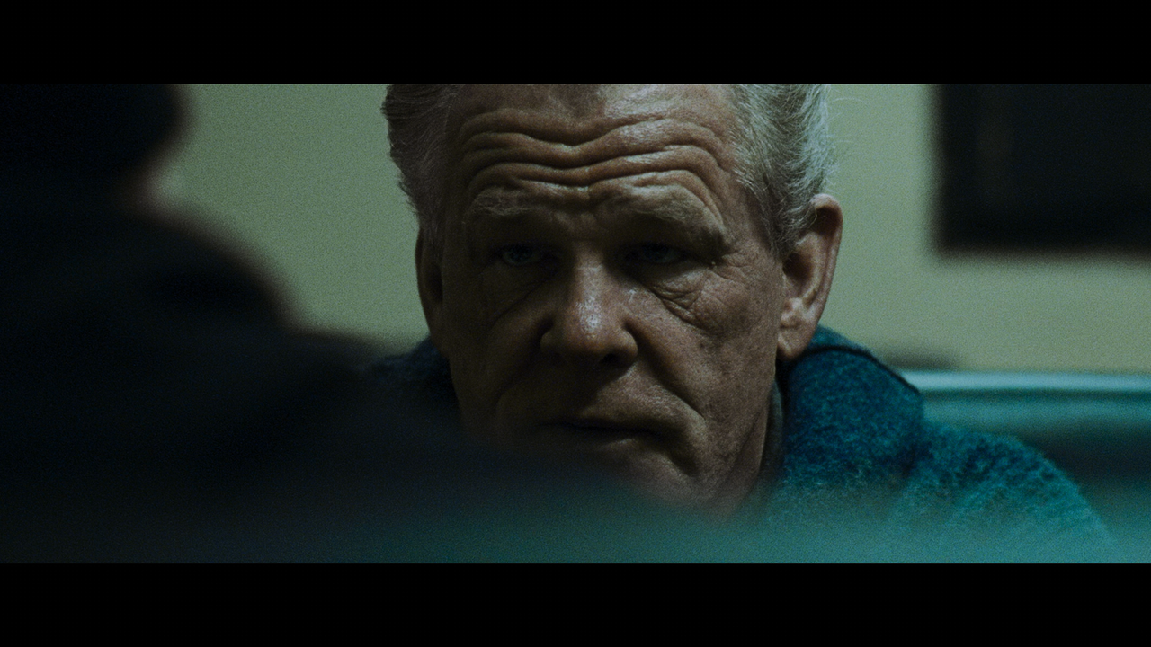 Warrior.2011.2160p.UHD.BDRemux.TrueHD.Atmos.7.1.HYBRID.DoVi.mkv_002926.806