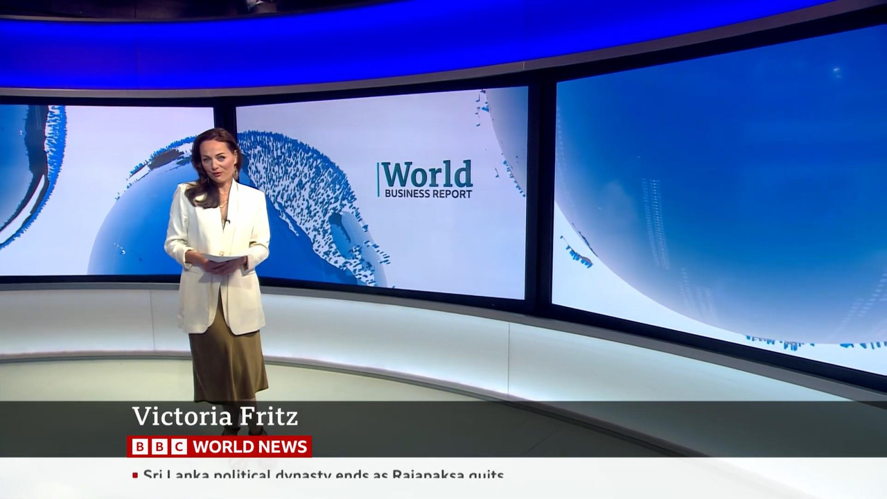 07.15 - 07.45.00 - World Business Report. The host presents and analy....ts_snapshot_06.01_[2022.07.