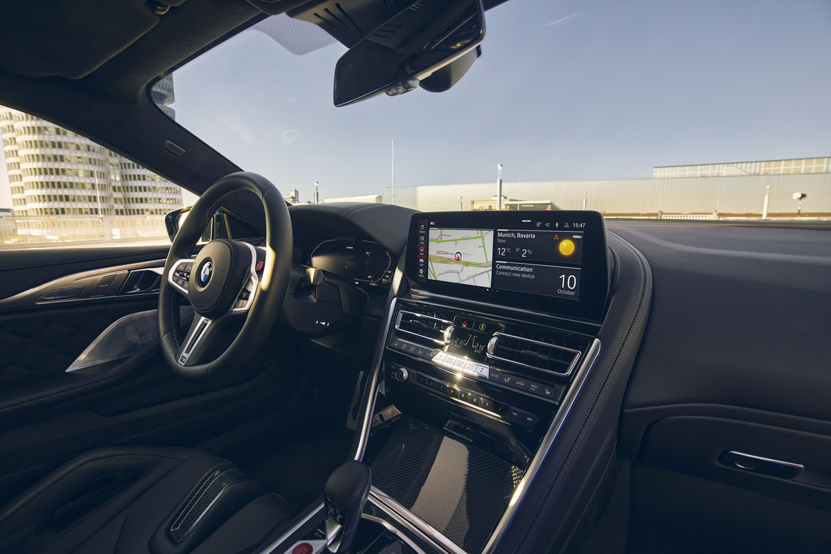 P90448613_highRes_bmw-m8-competition-c