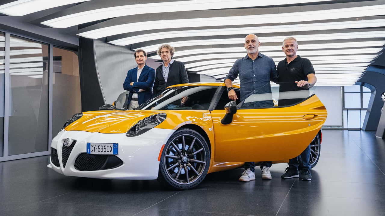 alfa-romeo-4c-collezione-gt-nicola-larini.jpg