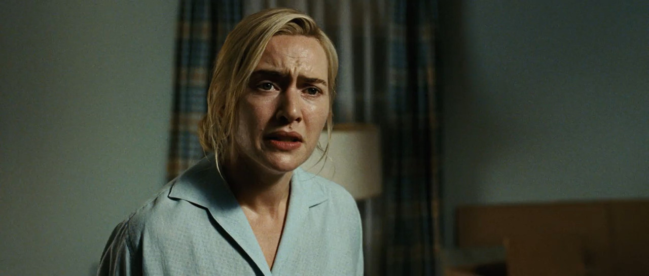 Revolutionary Road 2008 BluRay [Hindi + English] 480p 720p ESub Screenshot
