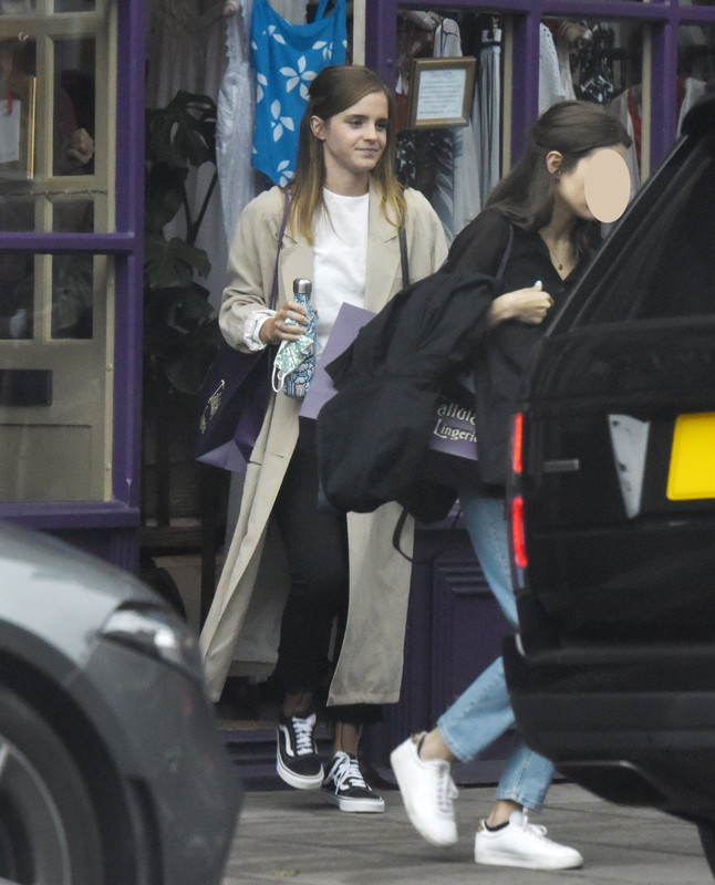 emmawatson-updates.com (5)
