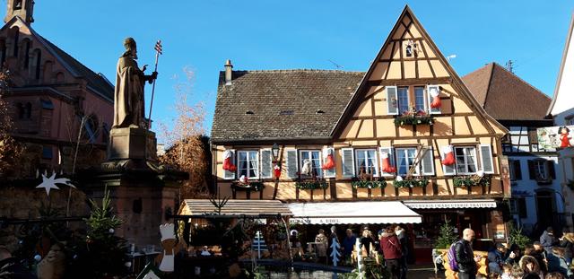ALSACIA EN NAVIDAD Y MONTREUX CON PAPÁ NOEL - Blogs de Europa Central - 3 Dic: Eguisheim y Turckheim (8)