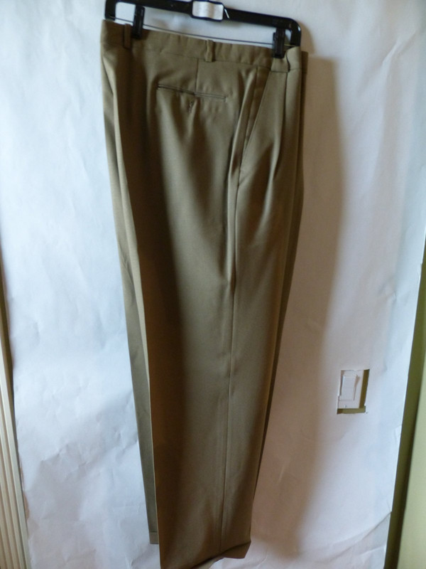 BACHRACH MENS LIGHT TAN SUIT PANTS MENS US 40