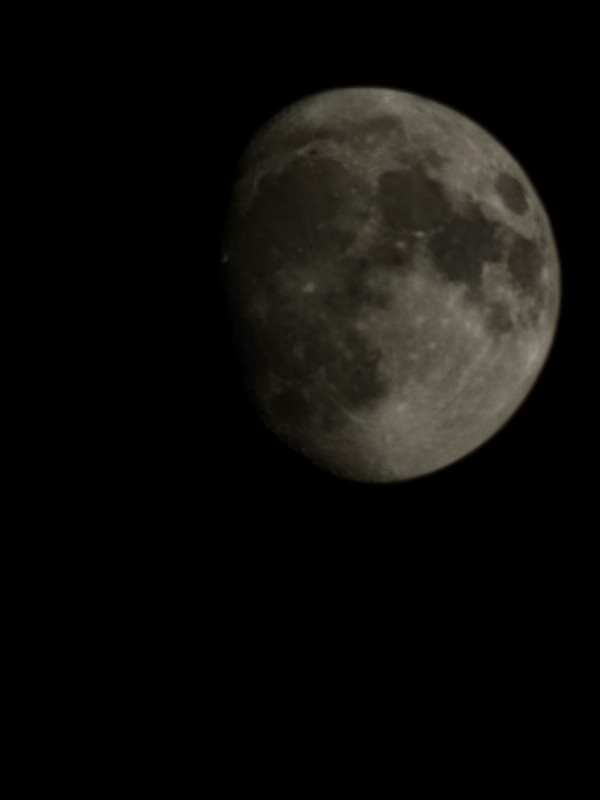 Detailed moon photograph