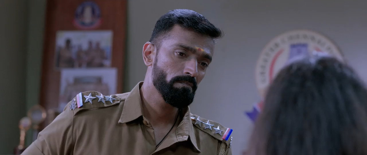 Idi Minnal Kadhal 2024 WebRip [Hindi + Tamil] 480p, 720p ESub Screenshot