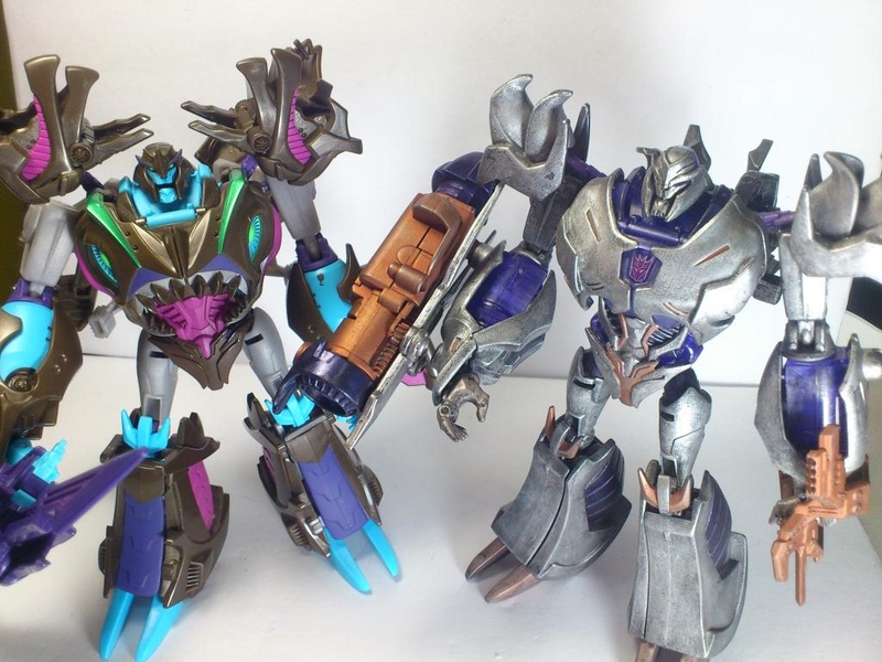 Transformers Prime Beast Hunters Megatron In-Han