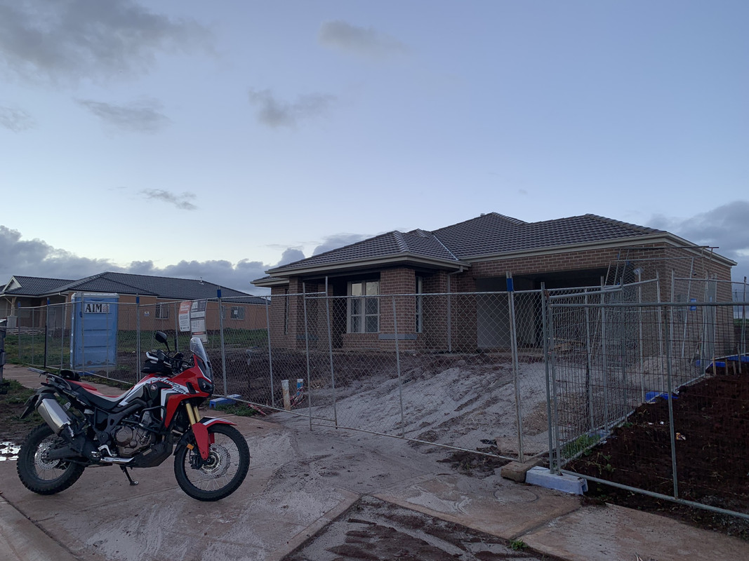 1B779858-5129-41B9-A556-BA065D9003E2