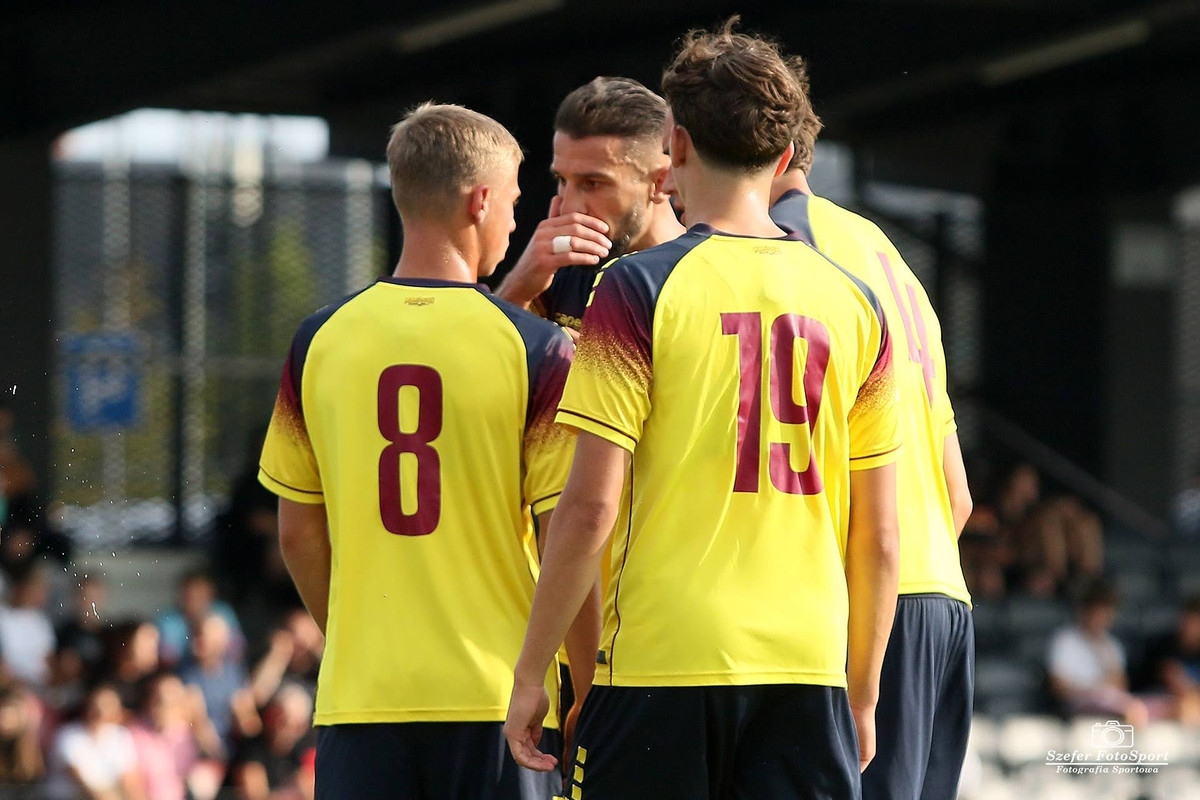 15-Pogon2-Zawisza-2025-08-27