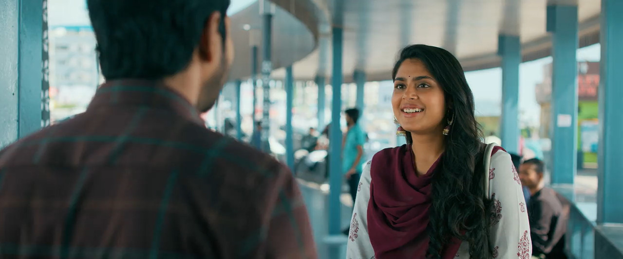 Aa Okkati Adakku 2024 WebRip [Hindi + Telugu] 480p 720p ESub Screenshot