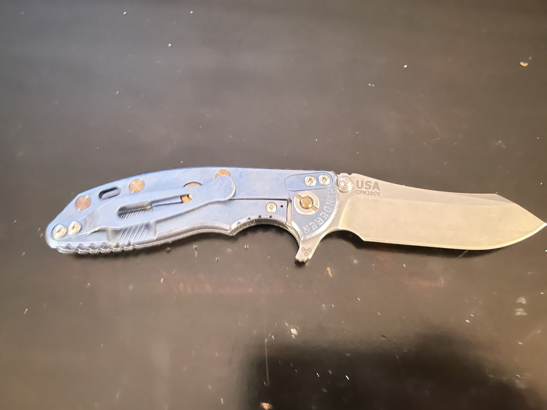 C22E7E3F-FD0A-460F-AA04-5D98C6617FFB