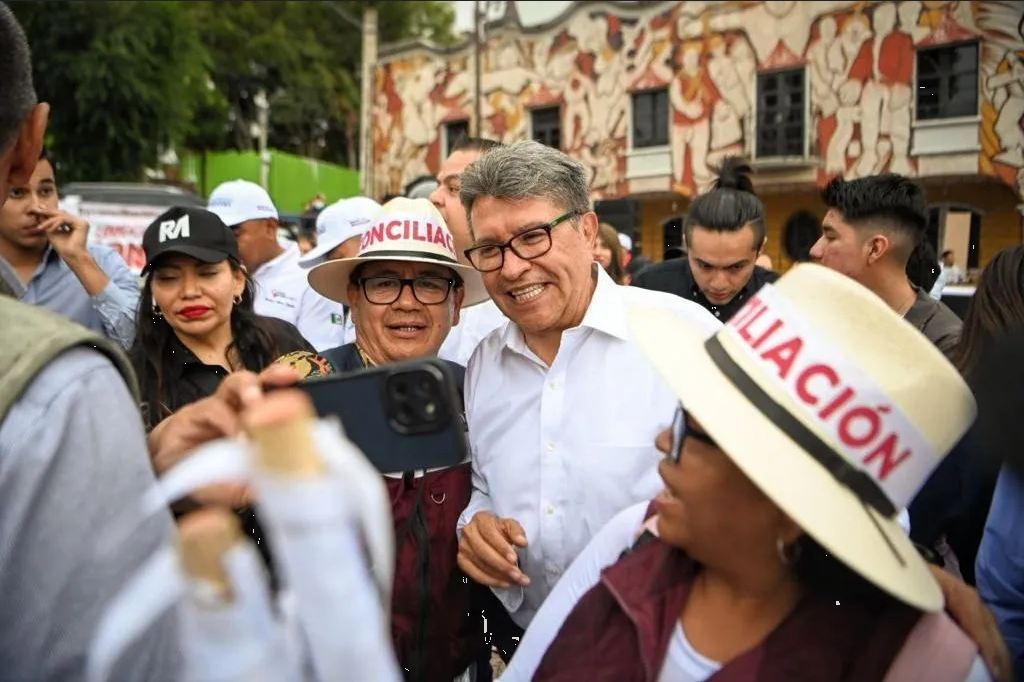 Morena influyó en Va por México para agilizar su método, advierte Monreal