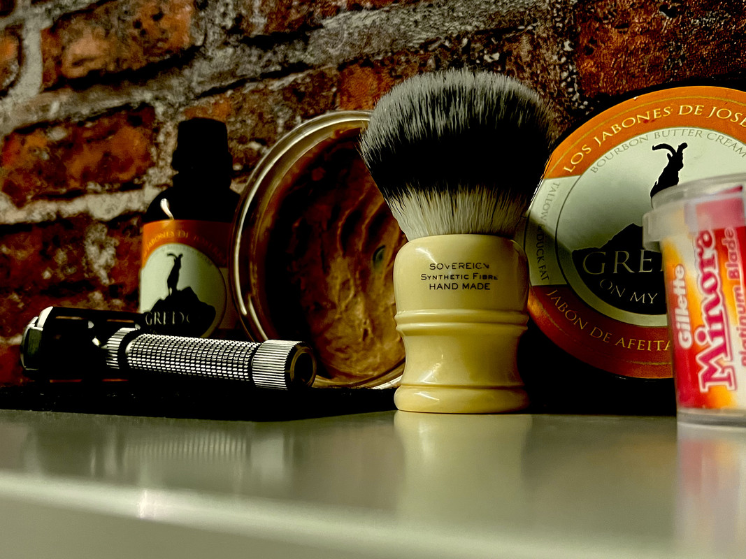 4555D3A3-869D-4BFA-B7C4-E29FF8633FDA