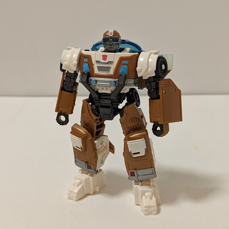 ROTB-Wheeljack-06