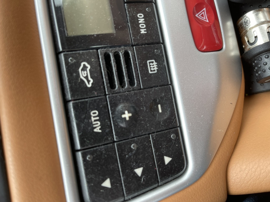 E32FF1C0-528E-459A-96D0-53D535A3B061