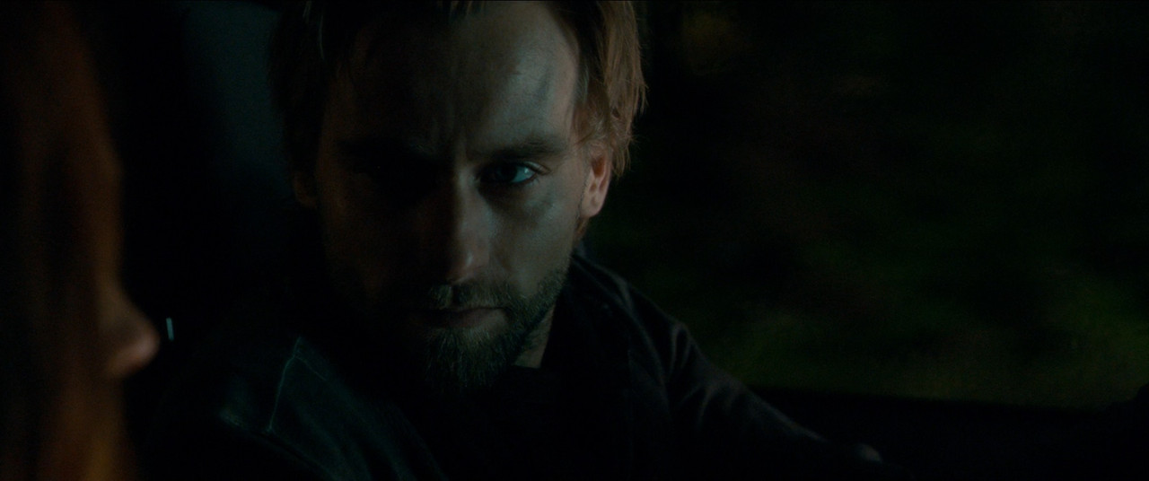 Horns (2013).mkv_snapshot_01.00.18_[2018.02.16_00.17.27]