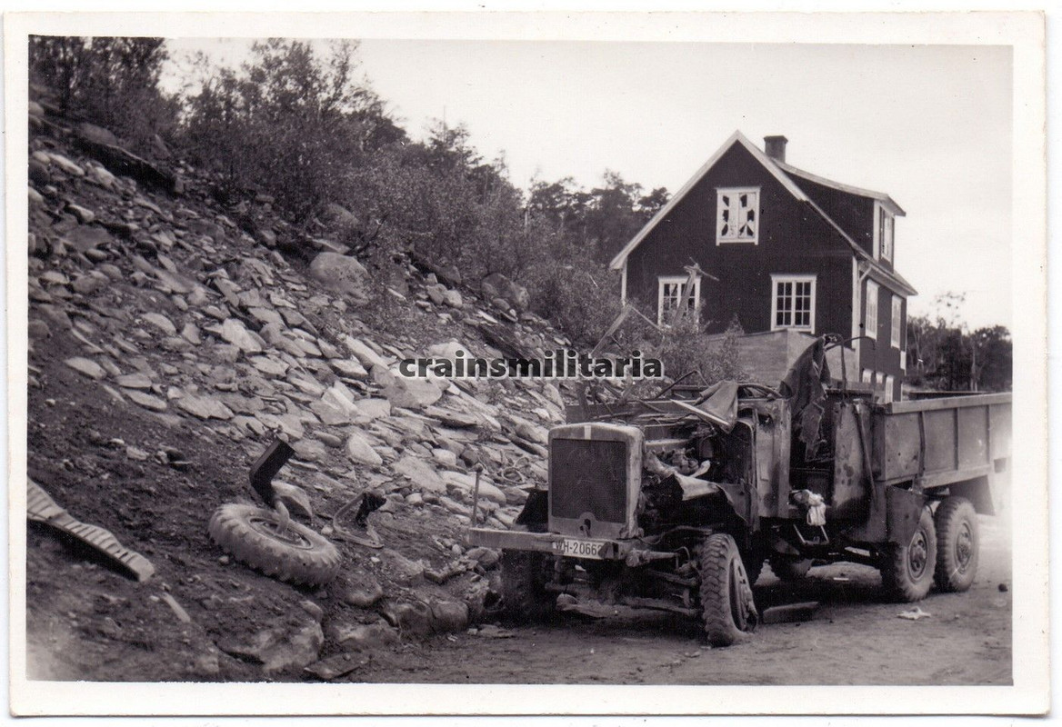 Orig. Foto zerstörte Lkw Truck Einheitsdiesel im