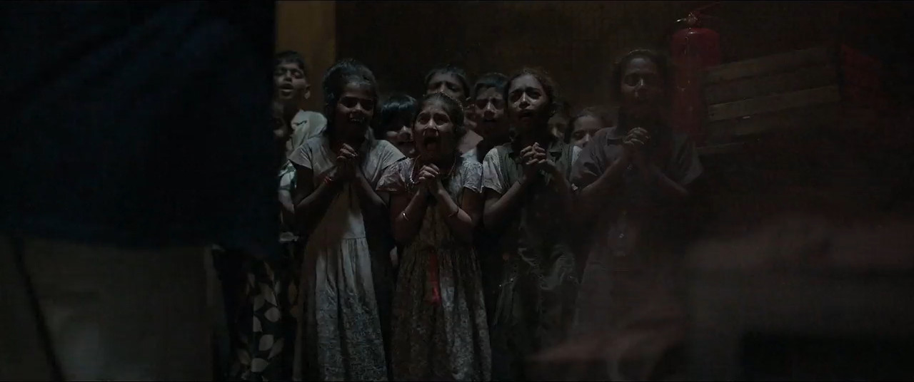 Mark 2025 WebRip [Hindi + Tamil + Telugu + Malayalam + Kannada] 480p 720p 1080p ESub Screenshot