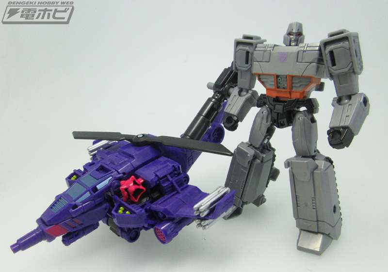 Takara-Tomy-Transformers-Cyberverse14