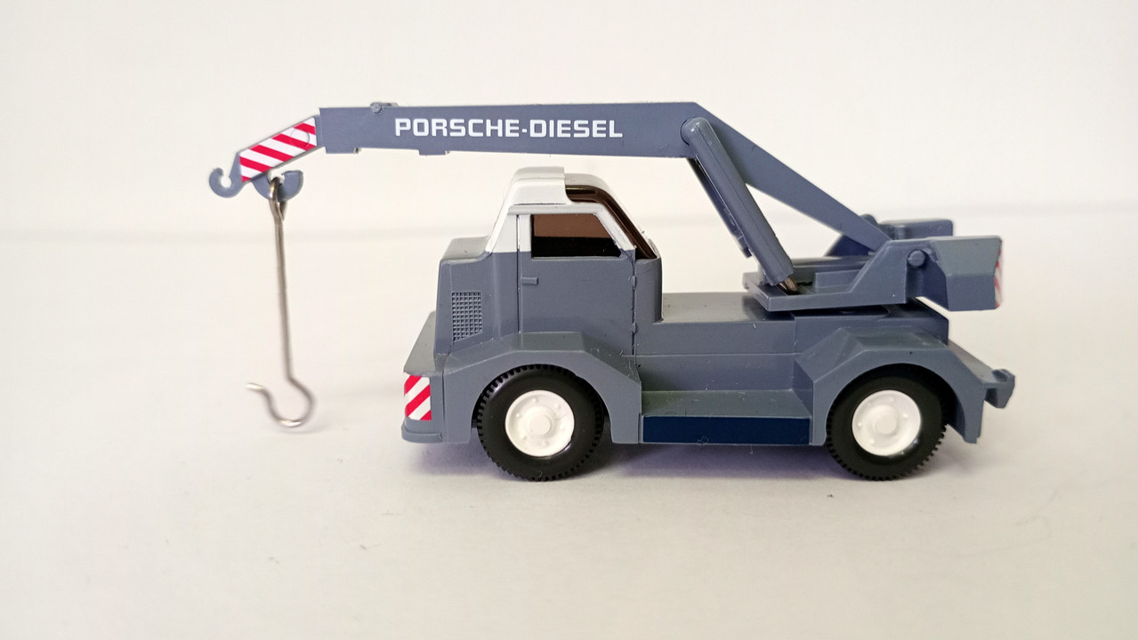 Mach (3388)