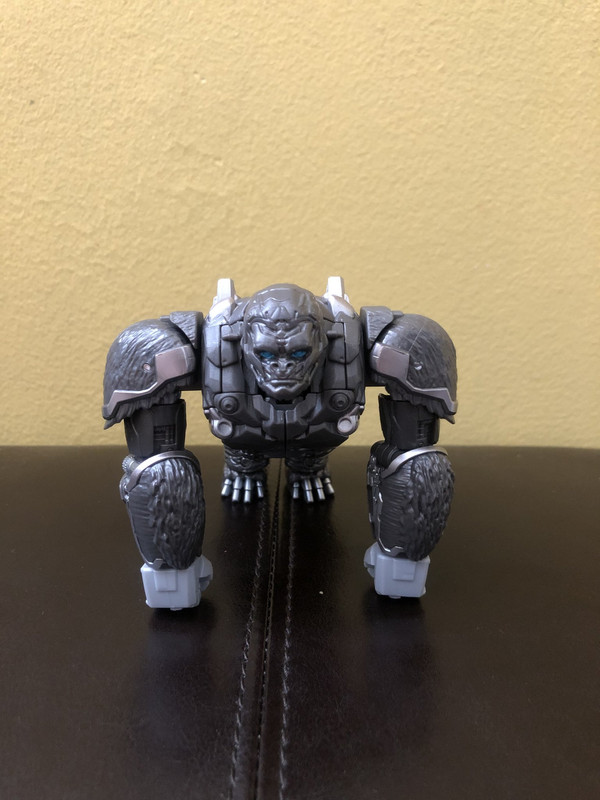 Rise-Of-The-Beasts-Mainline-Voyager-Optimus-Primal-07