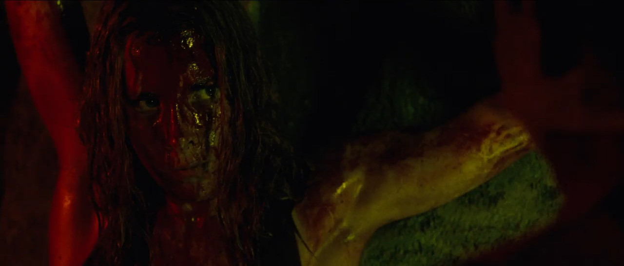 The Descent 2005 BluRay [Hindi + Tamil + Telugu + English] 480p 720p ESub Screenshot
