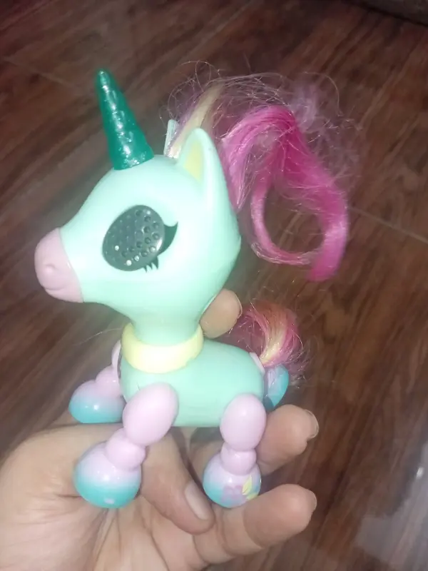 Imported Zoomer Zupps Tiny Unicorn Breeze