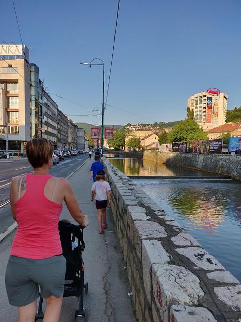 10 días por Eslovenia, Croacia y Bosnia con 3 niños. - Blogs de Europa Oriental - Sabado: Entramos a Bosnia parando en Mostar, Jablanica y Sarajevo. (38)