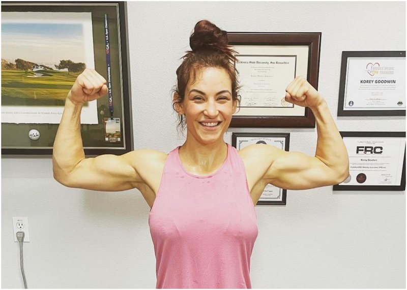 Миша Тейт: Циците оправят всички проблеми